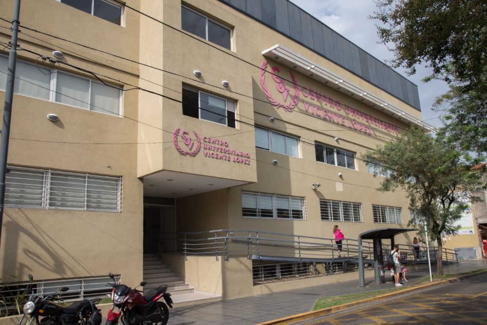 Centro-Universitario-Vicente-Lopez laquintapata